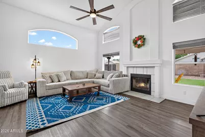 28 N Birch Street, Gilbert, AZ 85233 - Photo 5