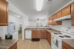 1859 W Stagecoach St, Apache Junction, AZ 85120 - Photo 7