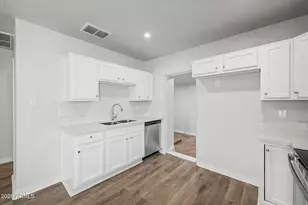 1926 E Willetta St, Phoenix, AZ 85006 - Photo 13