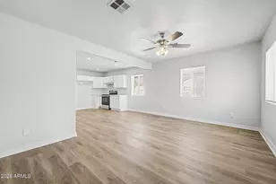 1926 E Willetta St, Phoenix, AZ 85006 - Photo 9