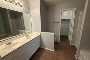10823 N 70th Ave, Peoria, AZ 85345 - Photo 13
