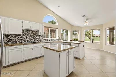 18846 N 88th Drive, Peoria, AZ 85382 - Photo 17