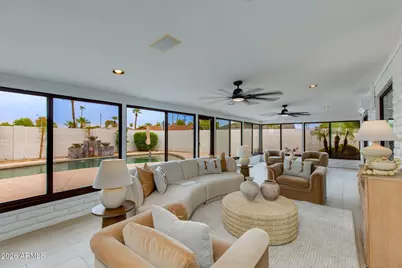 8562 E Turney Avenue, Scottsdale, AZ 85251 - Photo 15