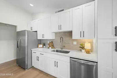 3141 E Charleston Avenue, Phoenix, AZ 85032 - Photo 9