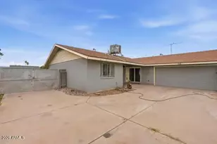3709 W Yucca St, Phoenix, AZ 85029 - Photo 19