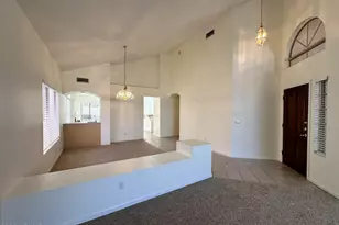 1667 S Sycamore Pl, Chandler, AZ 85286 - Photo 5