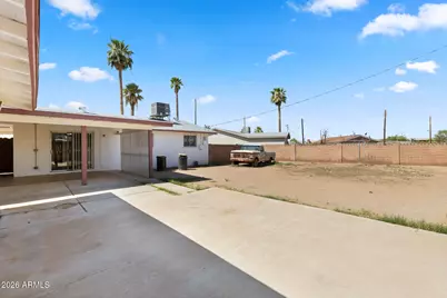 2242 E Chipman Road, Phoenix, AZ 85040 - Photo 23