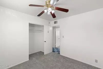 2242 E Chipman Road, Phoenix, AZ 85040 - Photo 11