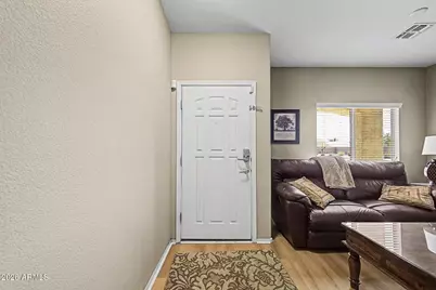 30381 N Desert Willow Boulevard, San Tan Valley, AZ 85143 - Photo 5