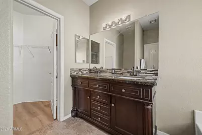 30381 N Desert Willow Boulevard, San Tan Valley, AZ 85143 - Photo 17