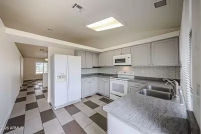 10100 N 89th Avenue #1, Peoria, AZ 85345 - Photo 3