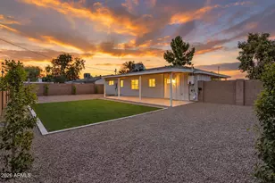 939 E Berridge Ln, Phoenix, AZ 85014 - Photo 27