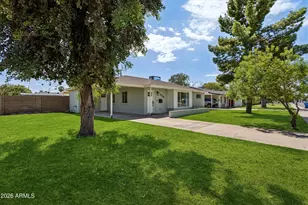 939 E Berridge Ln, Phoenix, AZ 85014 - Photo 3