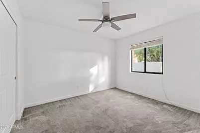 5759 W Drake Court, Chandler, AZ 85226 - Photo 15