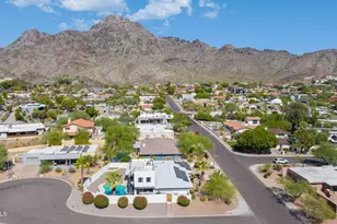 2102 E Orangewood Ave, Phoenix, AZ 85020 - Photo 35
