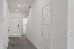 8267 N 22nd Dr, Phoenix, AZ 85021 - Photo 21