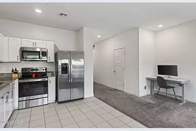 8267 N 22nd Drive, Phoenix, AZ 85021 - Photo 5