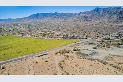 10500 S 35th Avenue #-, Laveen, AZ 85339 - Photo 5