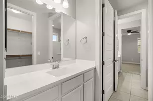 4247 E Comstock Dr, Gilbert, AZ 85296 - Photo 43