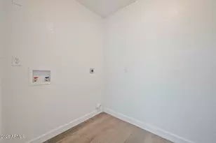 1339 N Hillcrest Cir, Mesa, AZ 85201 - Photo 23