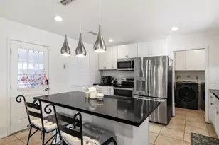 3048 E Sierra St, Phoenix, AZ 85028 - Photo 7