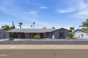 3048 E Sierra St, Phoenix, AZ 85028 - Photo 1