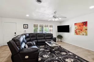 3048 E Sierra St, Phoenix, AZ 85028 - Photo 3