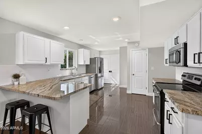 4526 N 87th Place, Scottsdale, AZ 85251 - Photo 9
