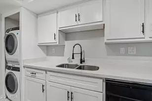10444 N 69th St, Paradise Valley, AZ 85253 - Photo 9