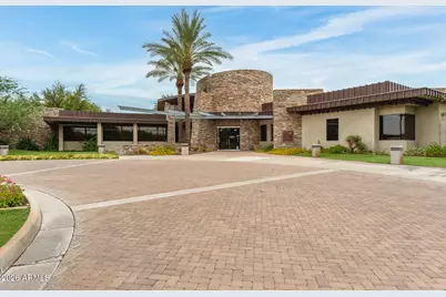 12926 W Red Fox Road, Peoria, AZ 85383 - Photo 71