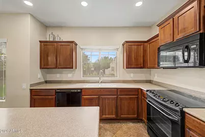 26309 N Babbling Brook Drive, Phoenix, AZ 85083 - Photo 15
