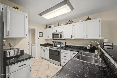 7712 W Oraibi Drive, Glendale, AZ 85308 - Photo 9
