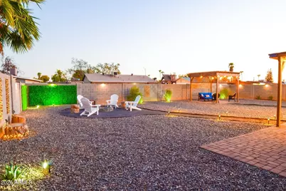 2217 W Michigan Avenue, Phoenix, AZ 85023 - Photo 7