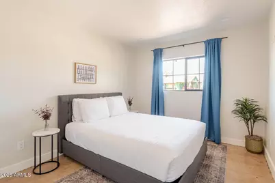 2217 W Michigan Avenue, Phoenix, AZ 85023 - Photo 15