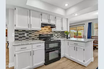 4541 E Willow Avenue, Phoenix, AZ 85032 - Photo 9