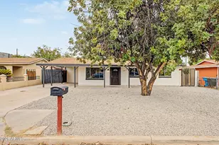 10633 N 17th Ave, Phoenix, AZ 85029 - Photo 1