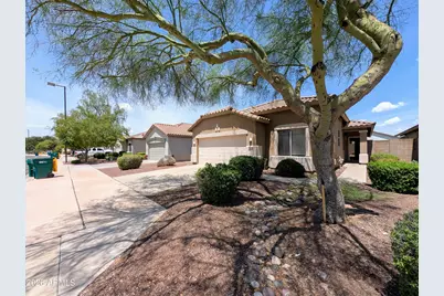 12748 W Honeysuckle Street, Litchfield Park, AZ 85340 - Photo 3