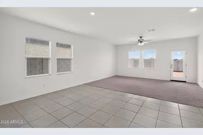 2097 E Grazing Meadow Lane, San Tan Valley, AZ 85140 - Photo 7
