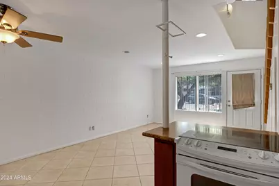 2021 S Granada Drive #Apt 10, Tempe, AZ 85282 - Photo 11