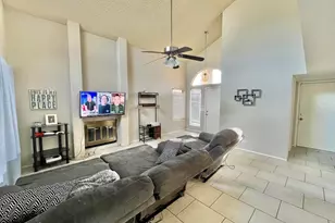 3946 W Camino Del Rio, Glendale, AZ 85310 - Photo 9