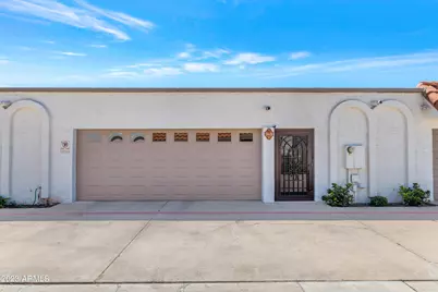 3401 N 37th Street #Unit 7, Phoenix, AZ 85018 - Photo 1