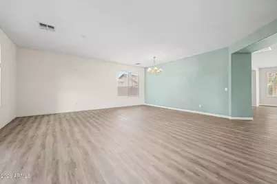 4037 W Kelton Avenue, Phoenix, AZ 85053 - Photo 9