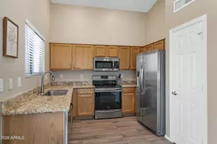 1819 W Brookwood Ct, Phoenix, AZ 85045 - Photo 9