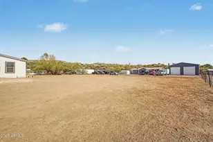 20421 E Kiva Rd, Black Canyon City, AZ 85324 - Photo 25