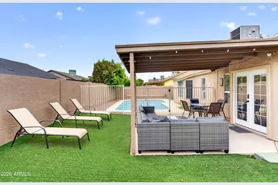 8947 W Sierra Vista Drive, Glendale, AZ 85305 - Photo 35