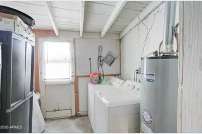180 N Miami Avenue, Miami, AZ 85539 - Photo 17