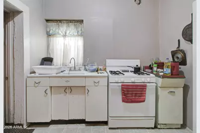 180 N Miami Avenue, Miami, AZ 85539 - Photo 15