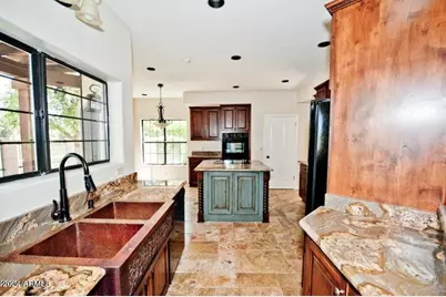 2322 S Rogers -- #Unit 4, Mesa, AZ 85202 - Photo 5