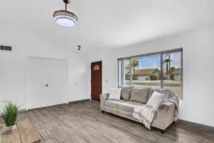 2324 W Port Au Prince Ln, Phoenix, AZ 85023 - Photo 9