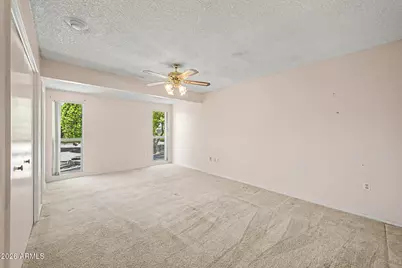 16022 N Lakeforest Drive, Sun City, AZ 85351 - Photo 11